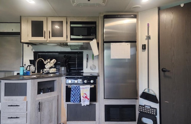 Cozy RV just outside of town
