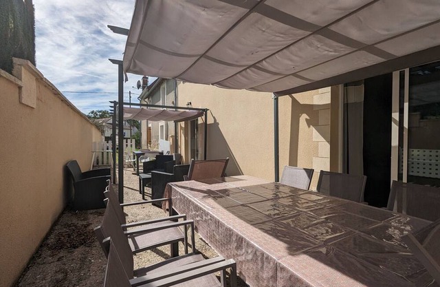 Guestroom Neuvy-Saint-Sépulchre, studio flat, 2 persons