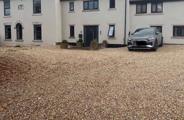 BEAUTIFUL MODERN 5 BEDROOM SPACIOUS FARM HOUSE