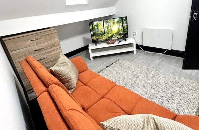 Stylish Stay 10 mins from NEC, HS2 & BHX Airport