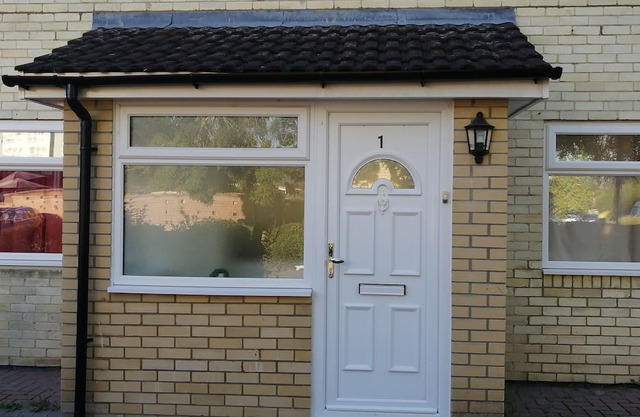 Inviting 4-Bed House in Southampton - Home away