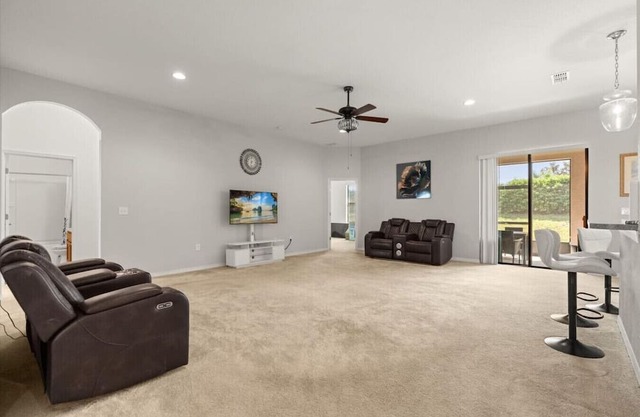 Family-Friendly 3BR Getaway Hot Tub Game Room Fun