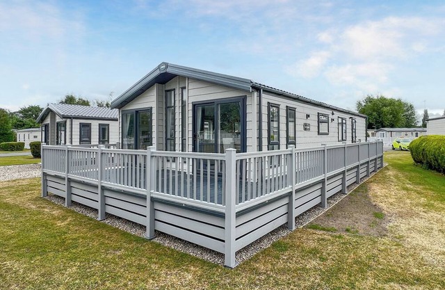 3 bedroom accommodation in Chester