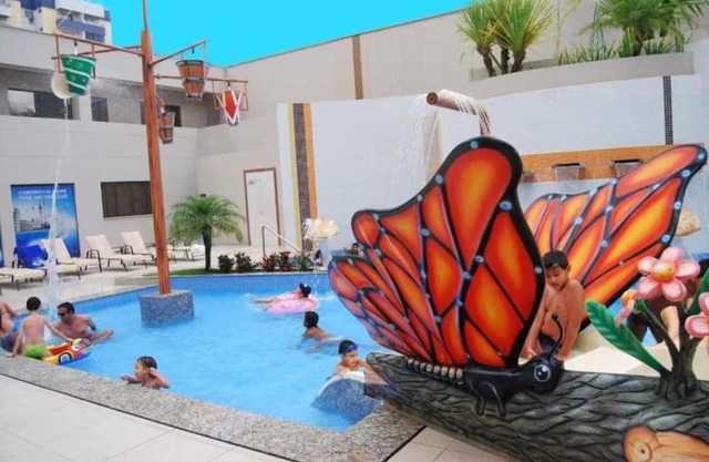 Prive Boulevard Suite Hotel 1