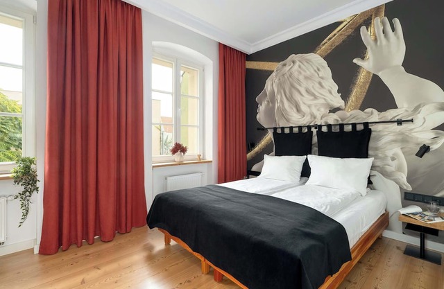 Kramarska 9 | Schoeps Residence | Spacious Apartment in the Heart of Poznań | St