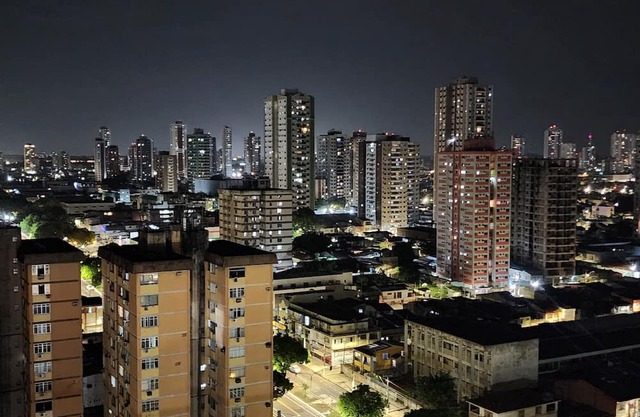 Apartment with garage and pool in new building for COP30