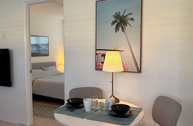 1 Bedroom Madeira Beach apartment - Renovated 2025