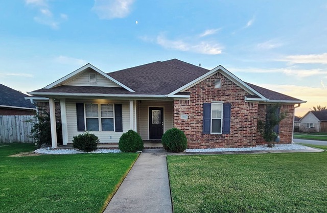 Charming 3-bedroom house in wonderful Barling with AC