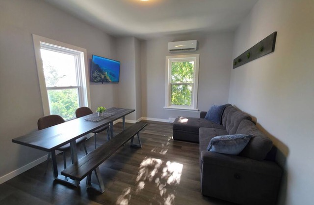 Modern Sun-Filled 2nd Story