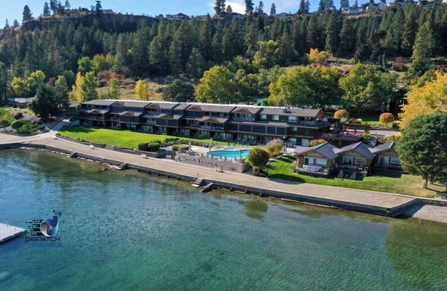 107 - Lakefront Serenity with Mountain Views