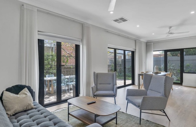 Family Retreat with Balcony and Courtyard