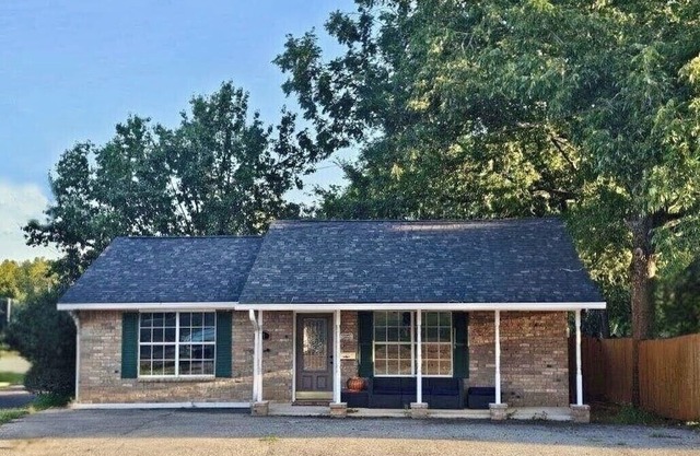 Cozy, family-friendly guest home in Northeast Texas!