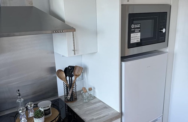 Durrant apartment in the city | Long Stays Welcome