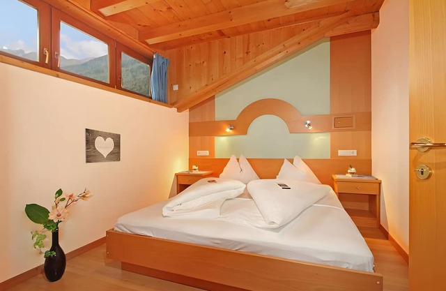 Apartment 'Obermairhof Morgentau' with Mountain View, Shared Terrace and Wi-Fi