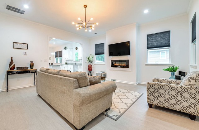 Pet-Friendly Hogansville Home: Walk to Downtown!