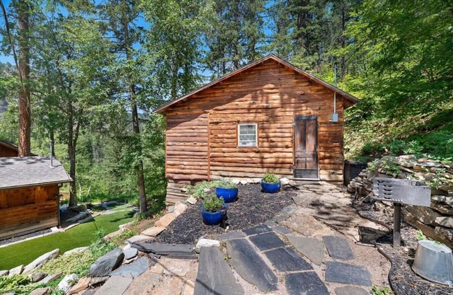 Rimrock Lodge: Birch Cabin