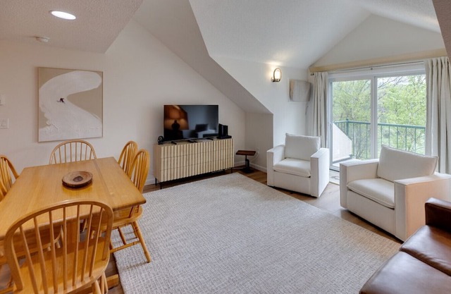 Riverside Penthouse Condo