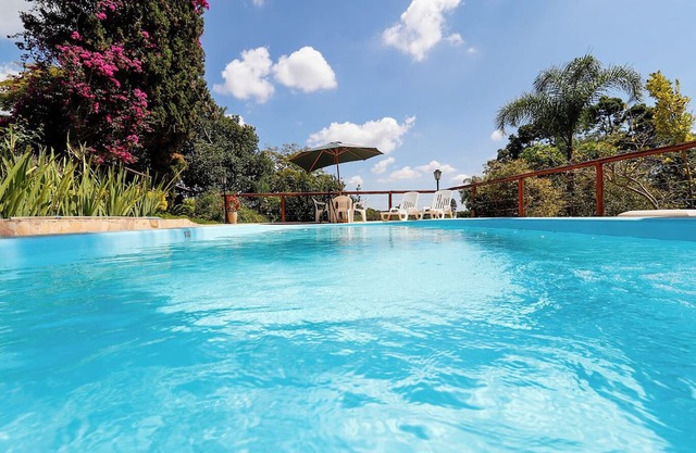 Sítio bem equipado c lazer completo,WiFi e lareira