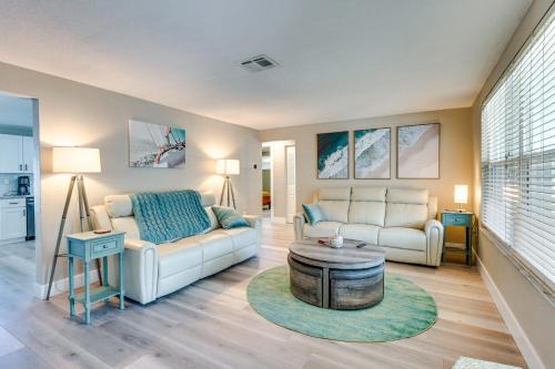 New Port Richey Home Less Than 4 Mi to Downtown!