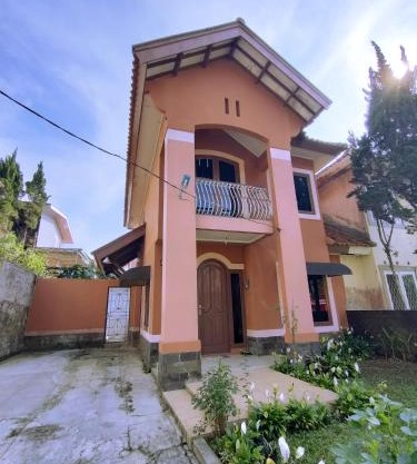 Villa Bukit Cipendawa, Cipanas Puncak