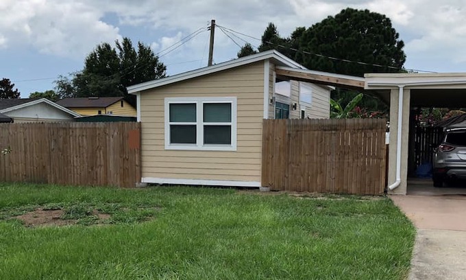 Altamonte Springs House | Conveniently located Tiny House