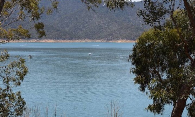 Taylor Bay House | Deep Water Retreat - Lake Eildon Holiday Rentals