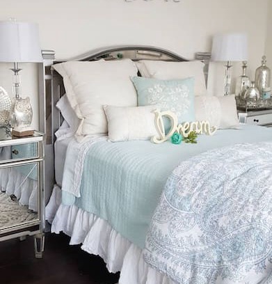 Loyalist Bed & Breakfast | Daisy Hill B&B- RIVER SUITE Hot breakfast included
