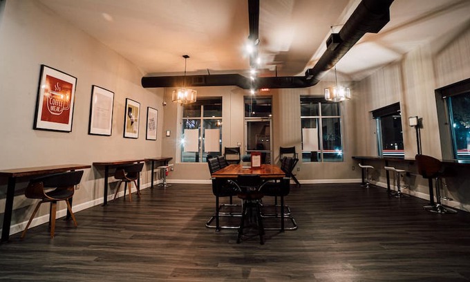 Farmington House | -THE SOCIAL- Event/Meeting Space,NO OVERNIGHT STAY