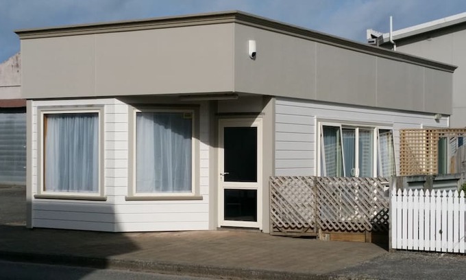 Hokitika Apartment | Beach Retreat Hokitika