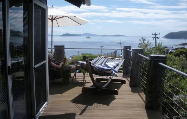 Goode Beach House | Island View Goode Beach