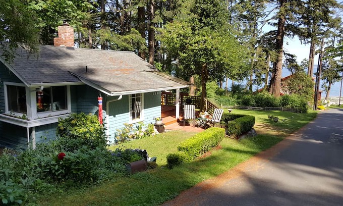 Coupeville Cabin | "Almost Home" on Snakelum Point, Whidbey Island