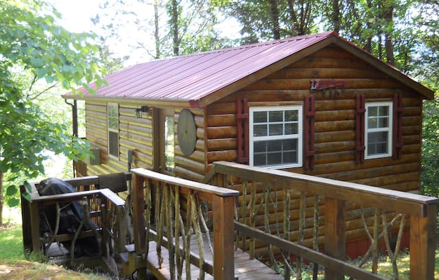 Sparta Cabin | The Toolshed at Firefly Acres