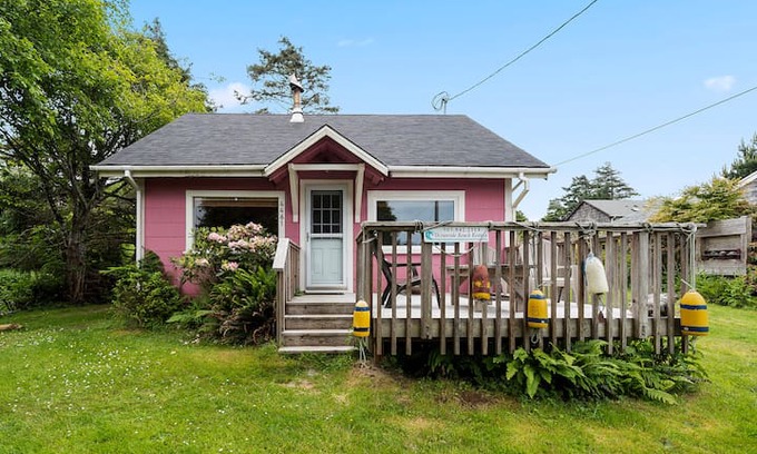 Cape Meares House | The Peptide Beach Cottage