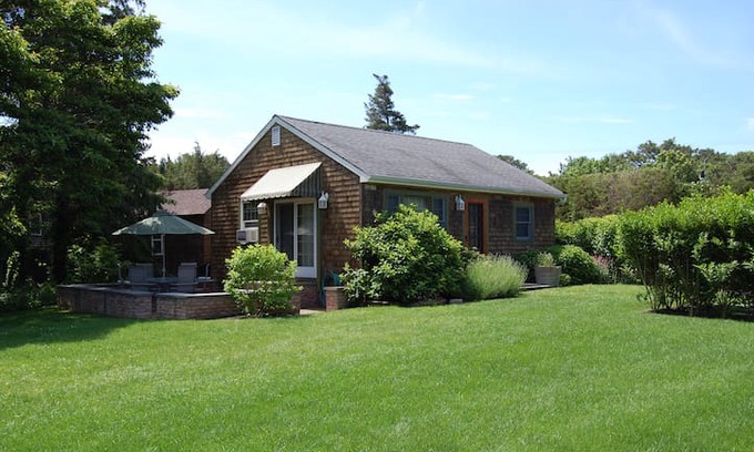 Shinnecock Hills Cabin | Beach Plum Cottages, Cottage #1