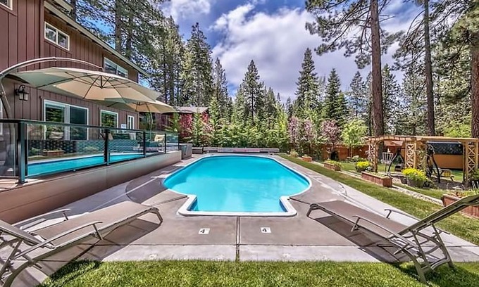 Skyland House | Zephyr Cove Versailles- Ski & Skyland Beach