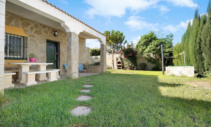 Los Franceses-la Vega House | Vacation Home 'Casa Manoli Chiclana' with Private Terrace