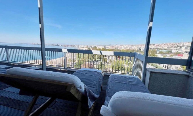 Thessaloniki City Centre Apartment | Thessaloniki View - Presidential Suite