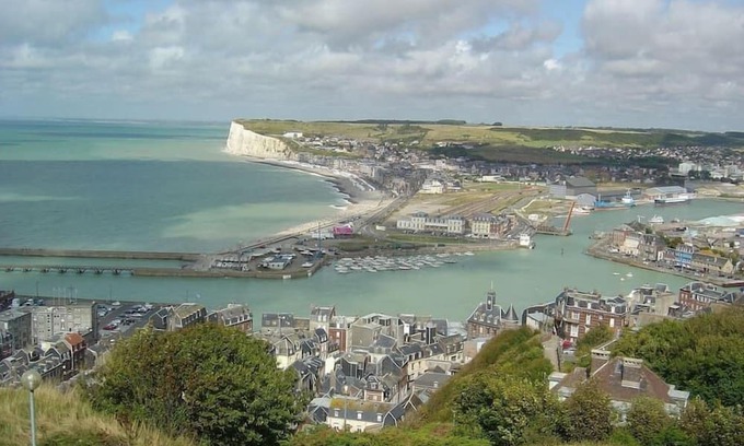 Baromesnil House | Chez Odette - BAROMESNIL