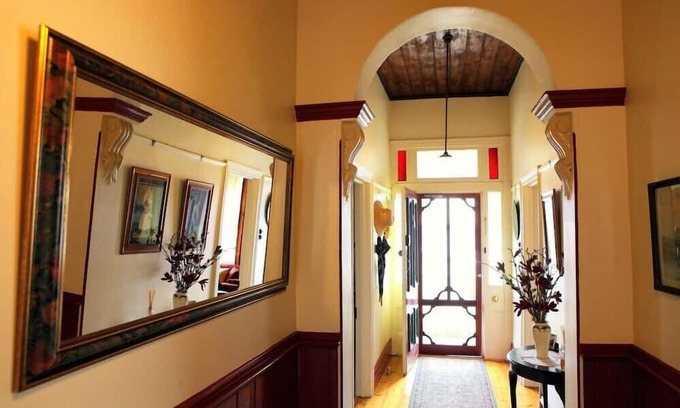 Kyneton House | Weekly Stay at Isabella minimum Kyneton