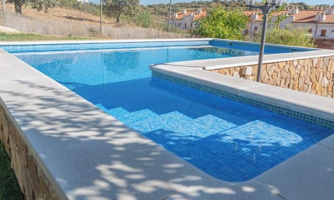 Ruidera House | House with pool and private garden