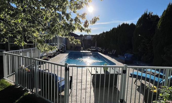 Sardis Cabin | Peaceful Cabin with beautiful mountain views.