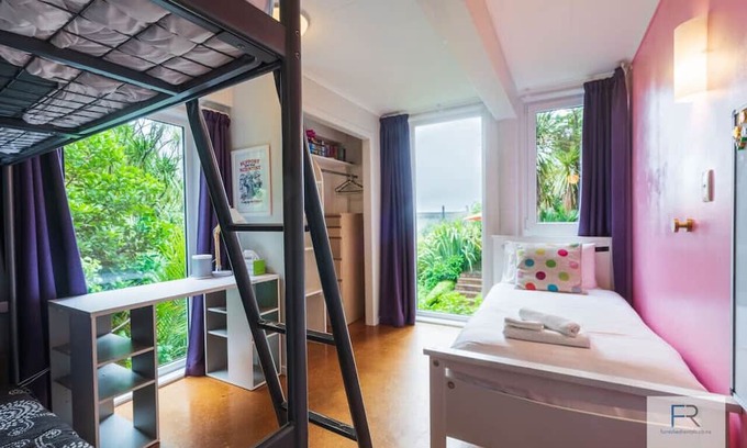 Hillcrest House | Hillcrest Bush Retreat (by Furnished Rentals)