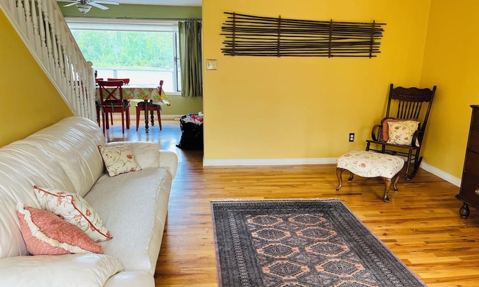 Regional District of Kitimat-Stikine House | Riverfront heritage home in the heart of Hazelton