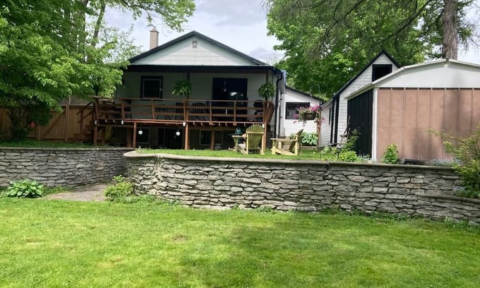 Port Dover House | tAlbion Landing Cottage Port Dover Ontario