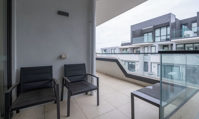 Clayton Apartment | Welcome to your peaceful apartment in Clayton