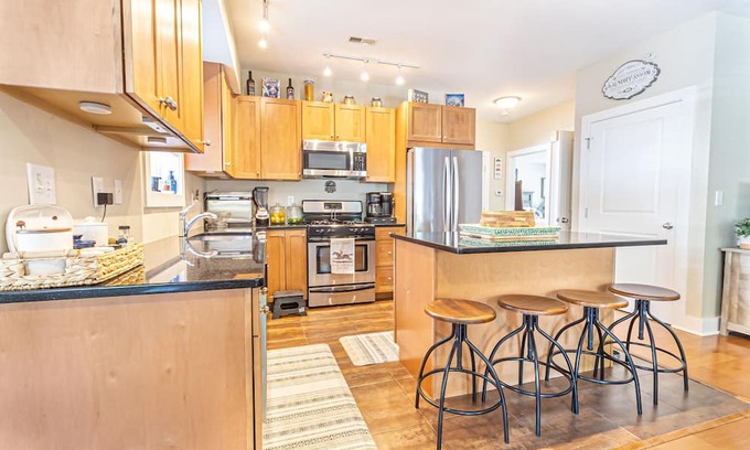 Saratoga Springs Condo | Comfortable Condo near Saratoga State Park!