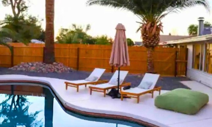 Mesa House | Spacious 5BR Oasis w Heated Pool - Perfect for Fam
