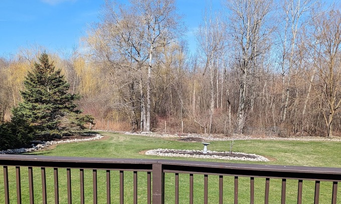 Harborcreek House | Charming 3-bedroom building in Harborcreek with WiFi, AC. Private and quiet