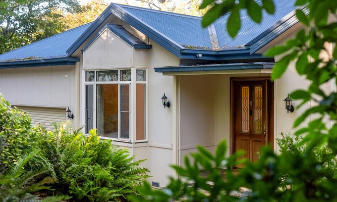 Mount Dandenong House | Classic Country Getaway In Mount Dandenong