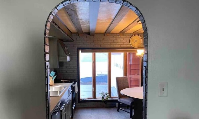 Johnstown House | Cozy duplex